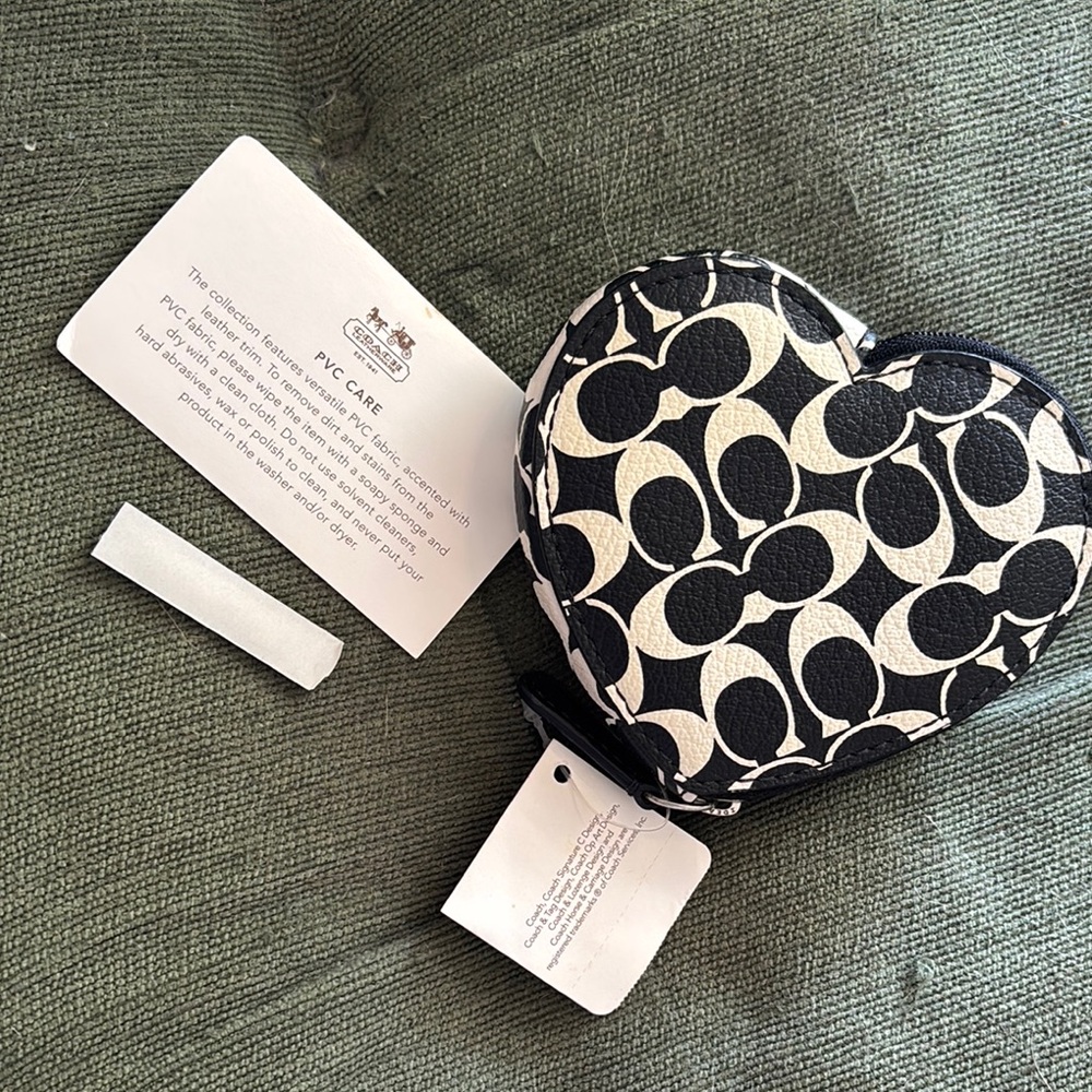Coach Heart-Shaped Coin Purse - Picture 4 of 4